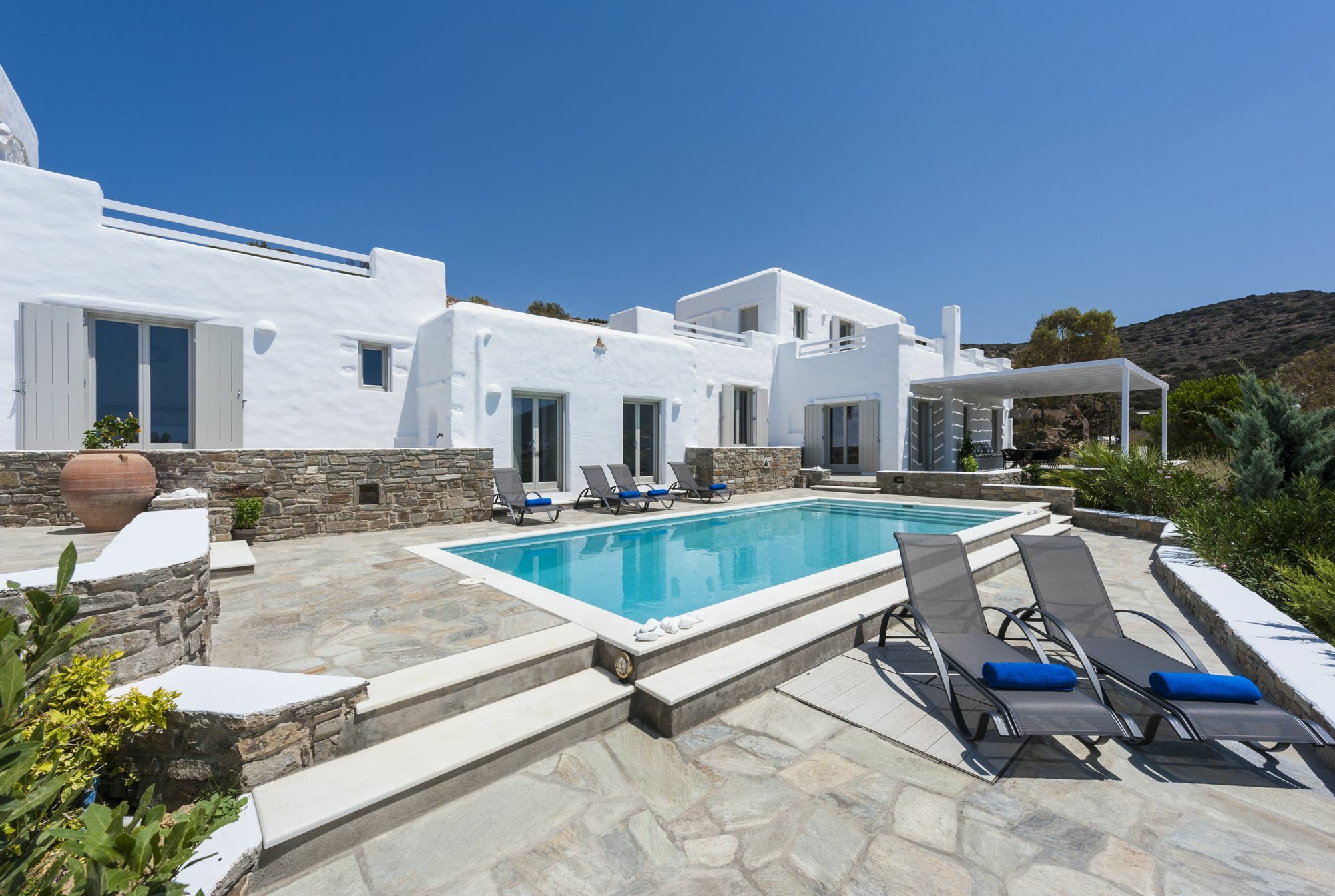 Niriides Luxury Villas Aliki  Exterior photo